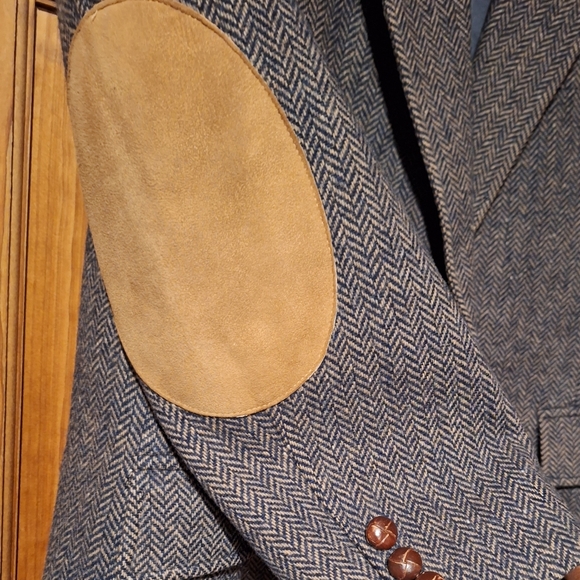 Herringbone jacket by Norman Hilton Expressly for Dimensions.  Size 46S - Picture 10 of 12